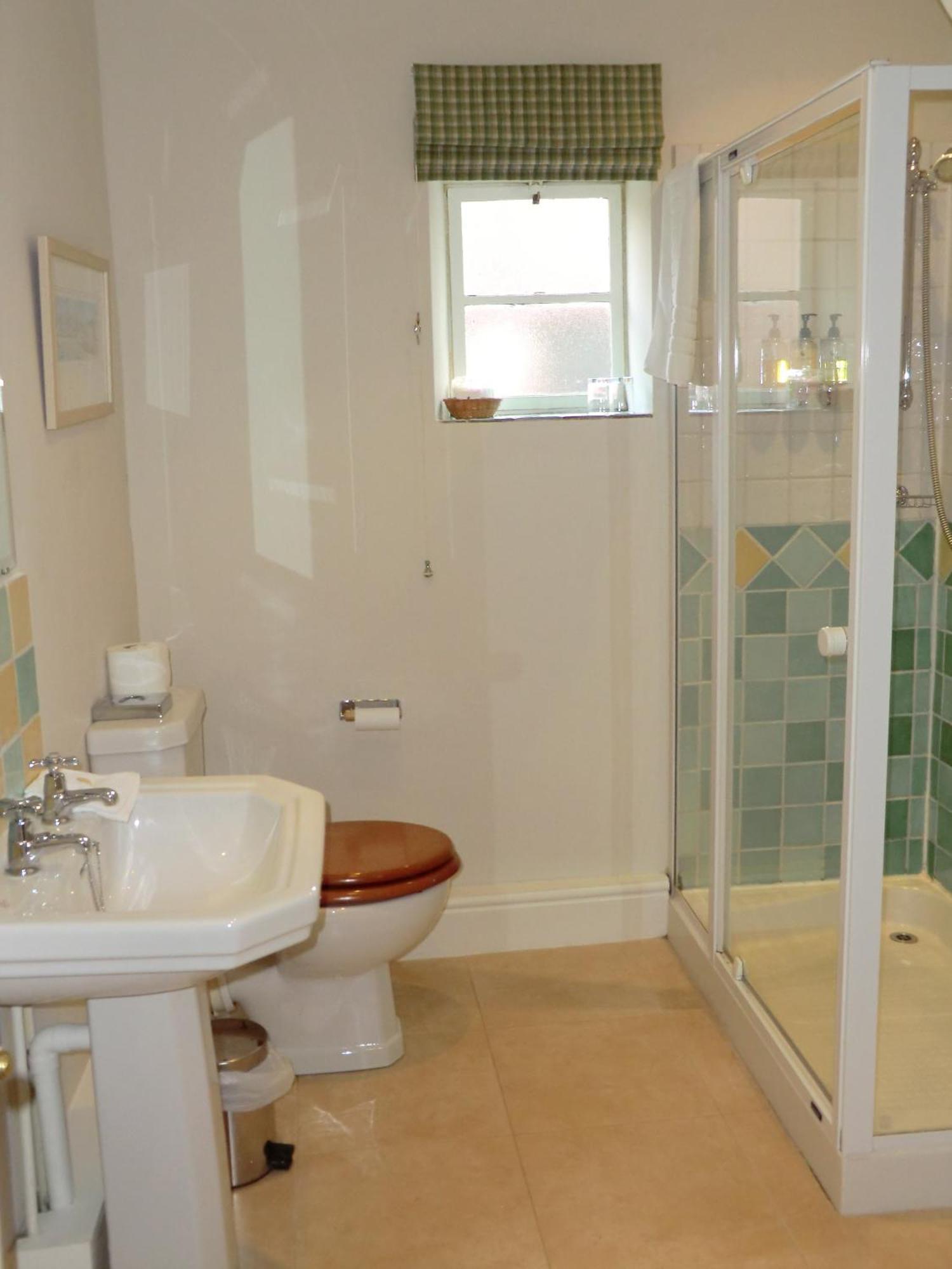 Nether Stowey Castle Of Comfort Hotel חדר תמונה