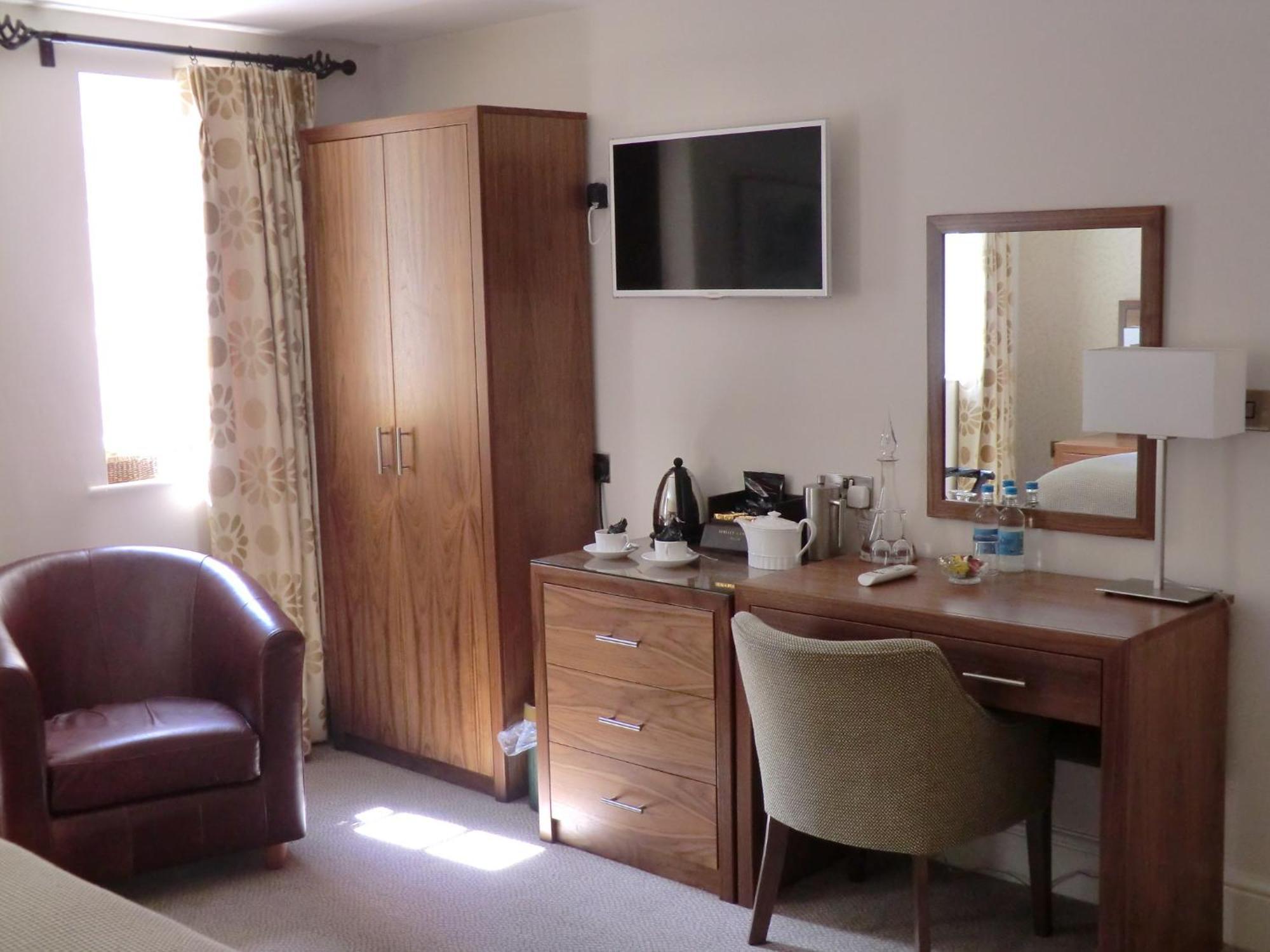 Nether Stowey Castle Of Comfort Hotel חדר תמונה